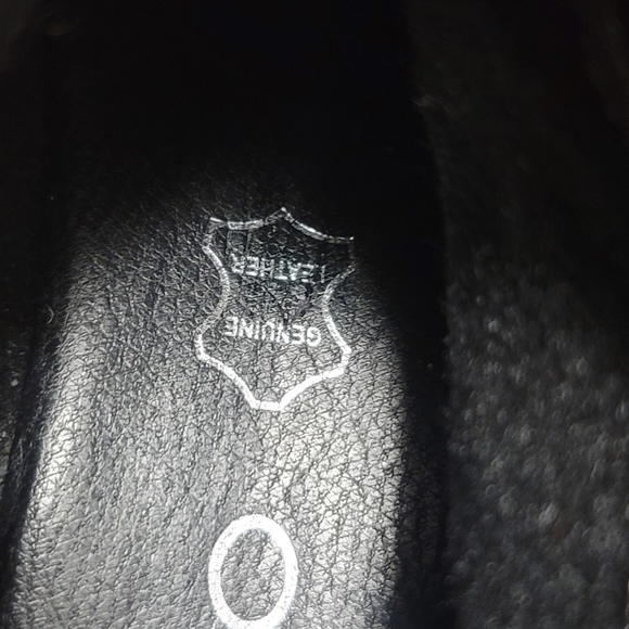 New, Genuine Leather Black Ankle Booties. Retro styled - Picture 10 of 10